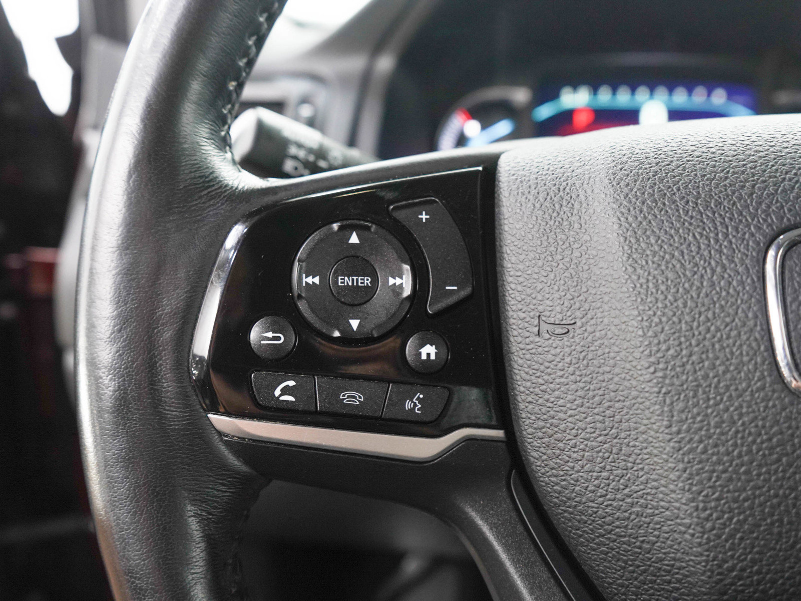 Used 2020 Honda Pilot Touring image 30