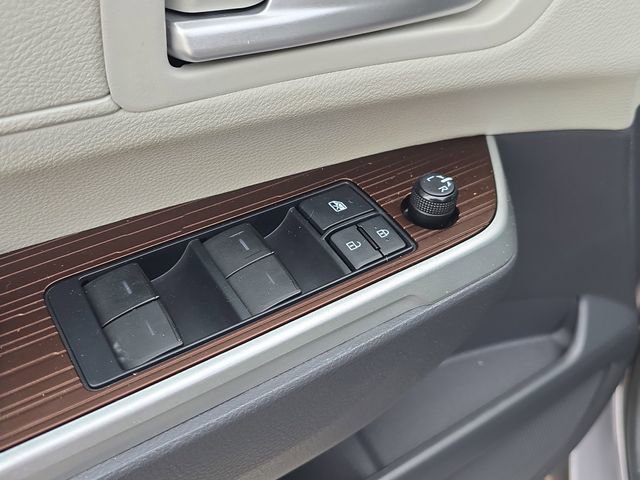 Used 2022 Toyota Sienna XLE FWD image 21