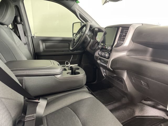 New 2025 RAM 5500 Tradesman RWD image 17