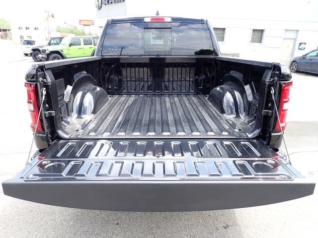 New 2026 RAM 1500 Express AWD/4WD image 7
