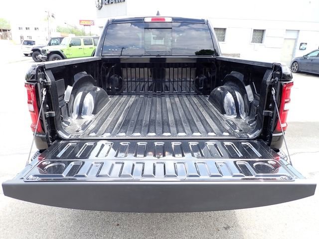 New 2026 RAM 1500 Express AWD/4WD image 7