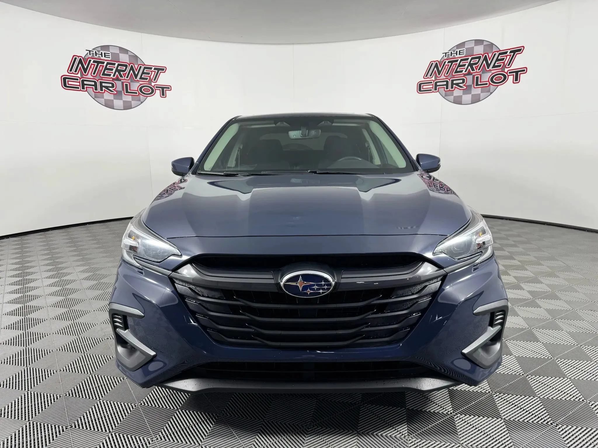 Used 2024 Subaru Legacy Premium w/ Popular Package #1 AWD/4WD image 2