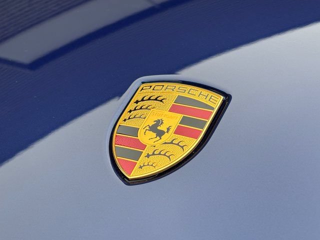 Certified 2026 Porsche Macan AWD/4WD image 28
