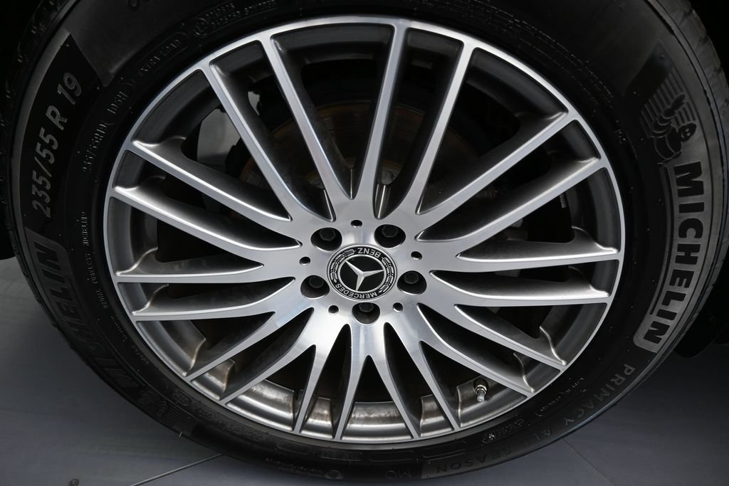 Used 2026 Mercedes-Benz GLC 300 image 42