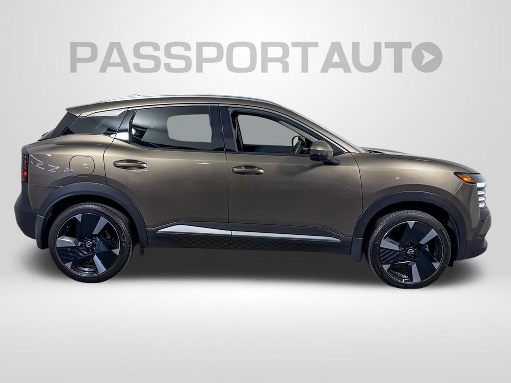 Certified 2025 Nissan Kicks SR AWD/4WD image 12