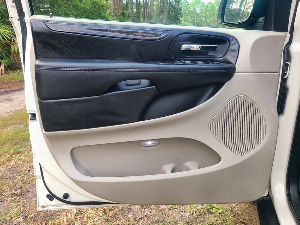 Used 2012 RAM C/V w/ PWR Window Group image 21