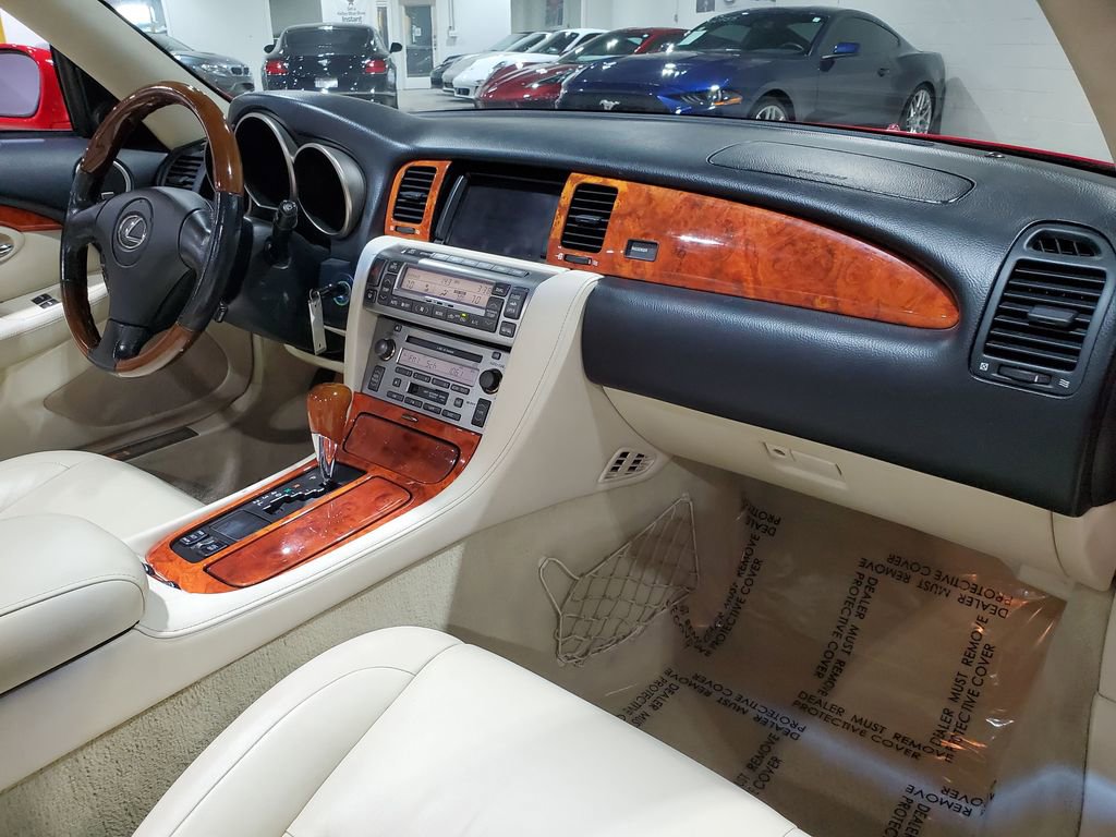 Used 2005 Lexus SC 430 Convertible image 14