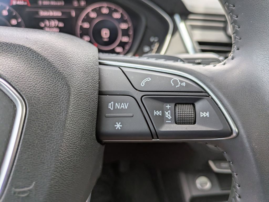 Used 2018 Audi Q5 2.0T Premium Plus w/ Premium Plus Package image 27