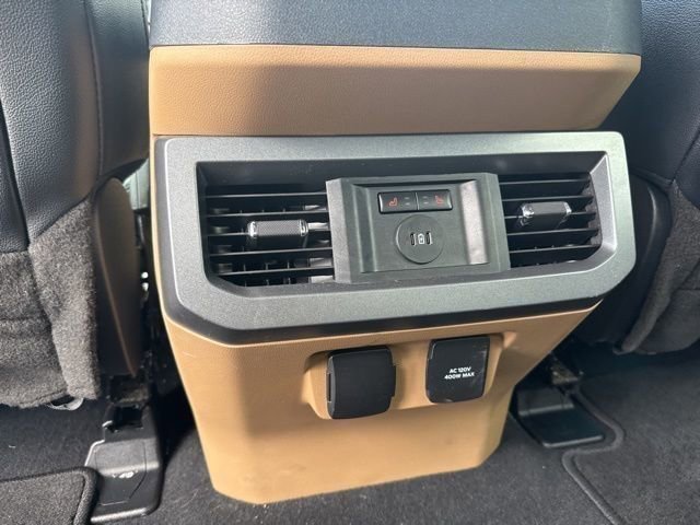 Used 2023 Ford F350 Lariat w/ Lariat Ultimate Package AWD/4WD image 15