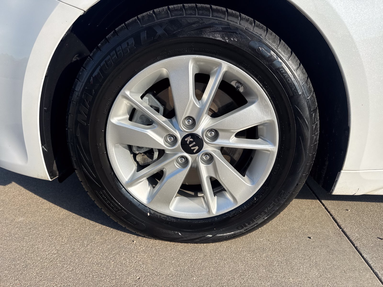 Used 2016 Kia Optima LX FWD image 28