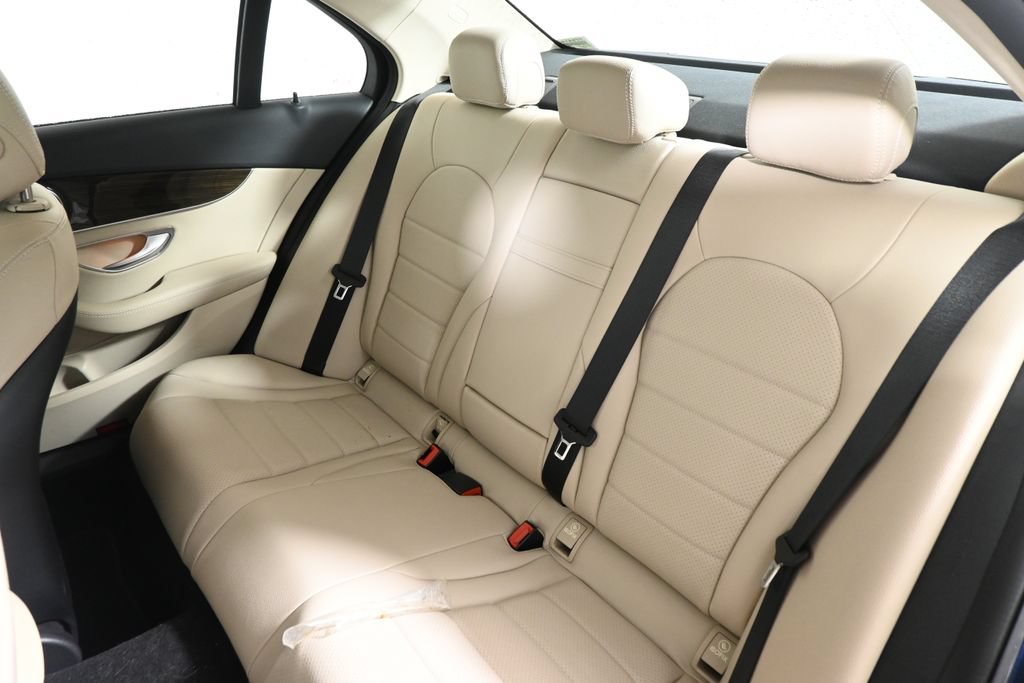 Certified 2019 Mercedes-Benz C 300 4MATIC Sedan image 4