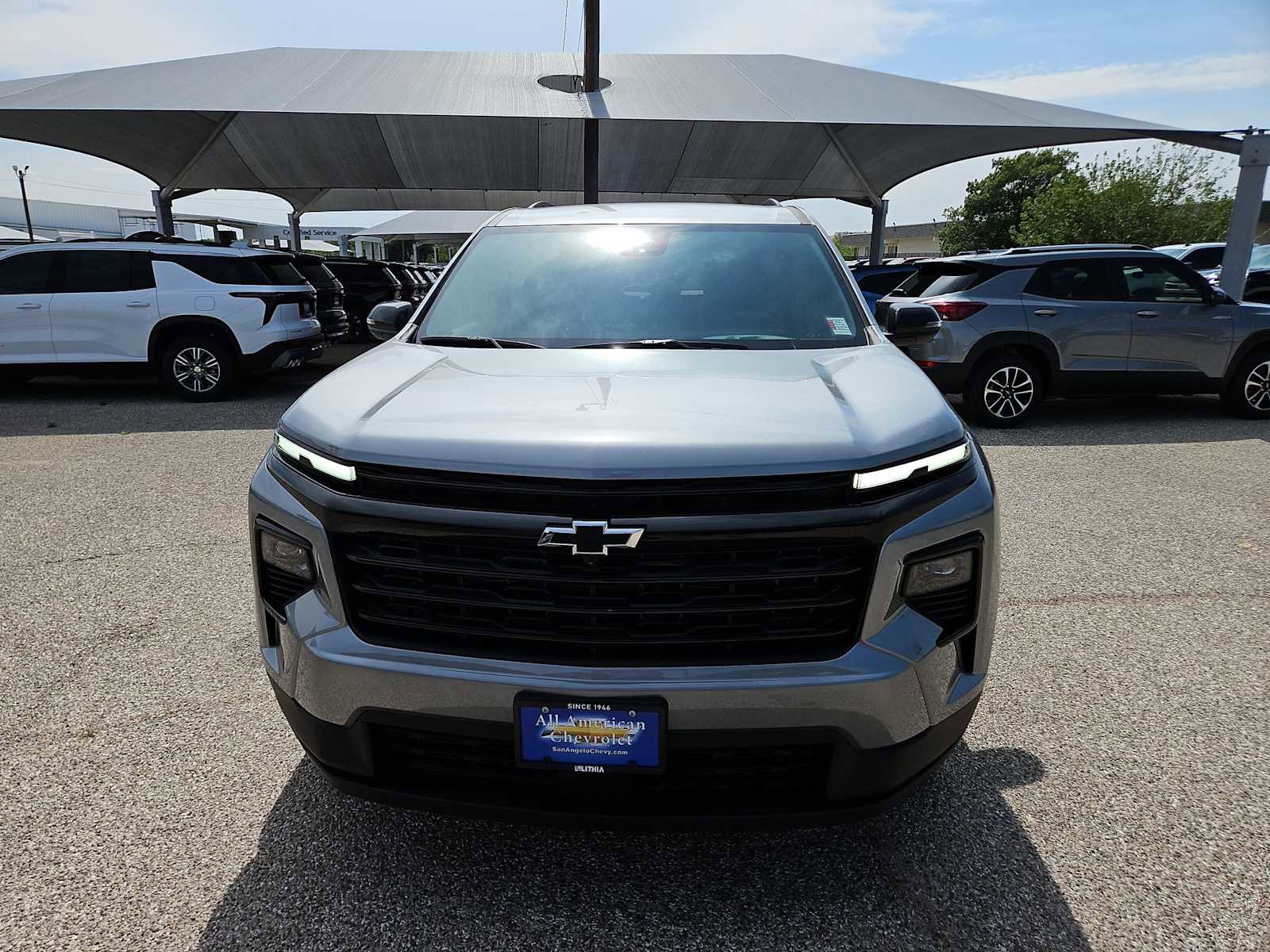 New 2026 Chevrolet Traverse LT w/ Midnight/Sport Edition image 3