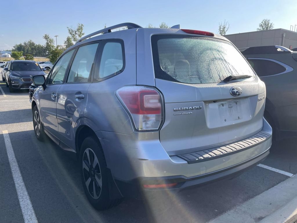 Used 2018 Subaru Forester 2.5i w/ Alloy Wheel Package AWD/4WD image 3