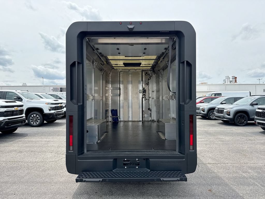 Used 2024 Chevrolet Brightdrop 600 w/ Battery Pack, Max Range AWD/4WD image 16