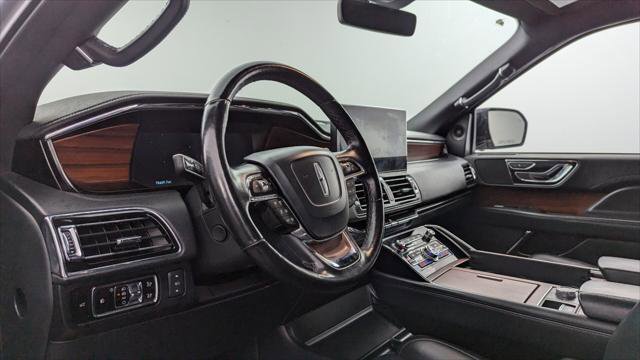 Used 2023 Lincoln Navigator 4WD image 26