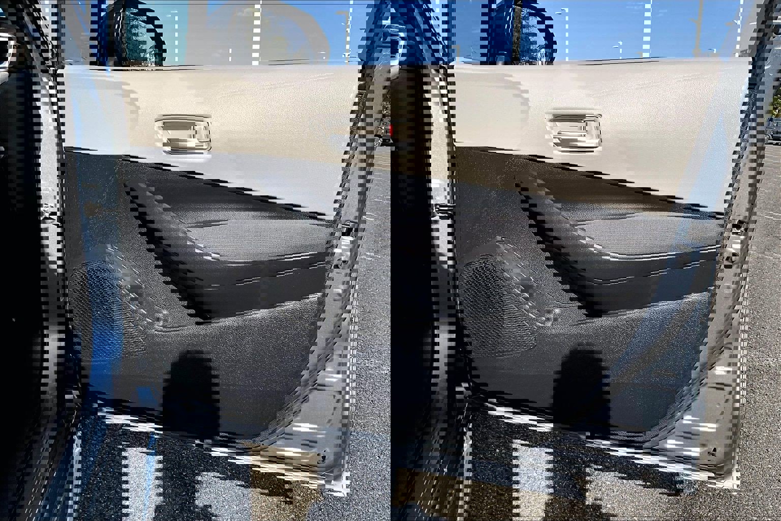 Used 2021 Toyota Corolla LE w/ LE Convenience Package image 22