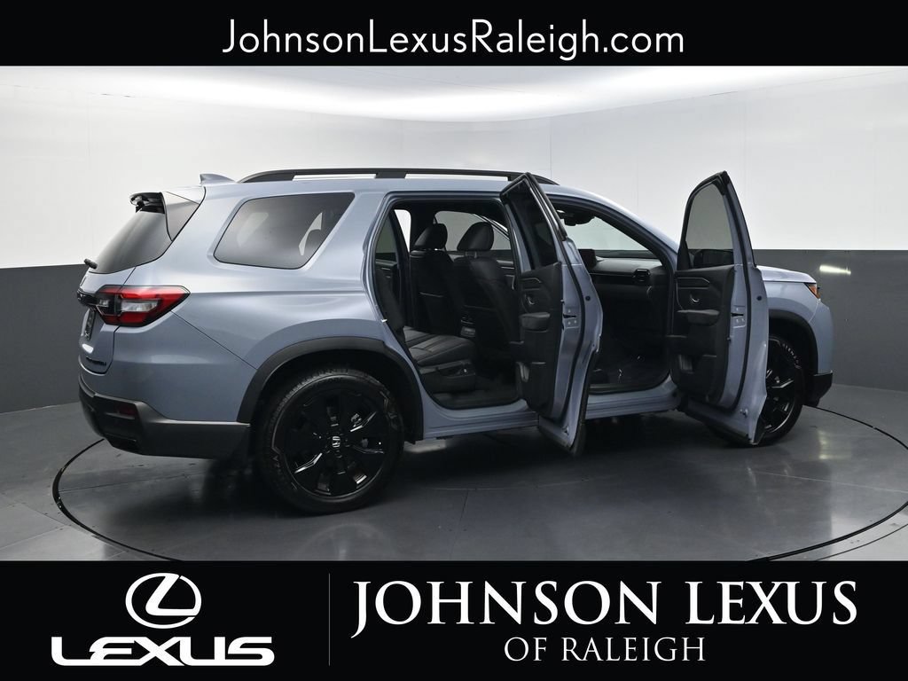 Used 2026 Honda Pilot Black Edition image 30