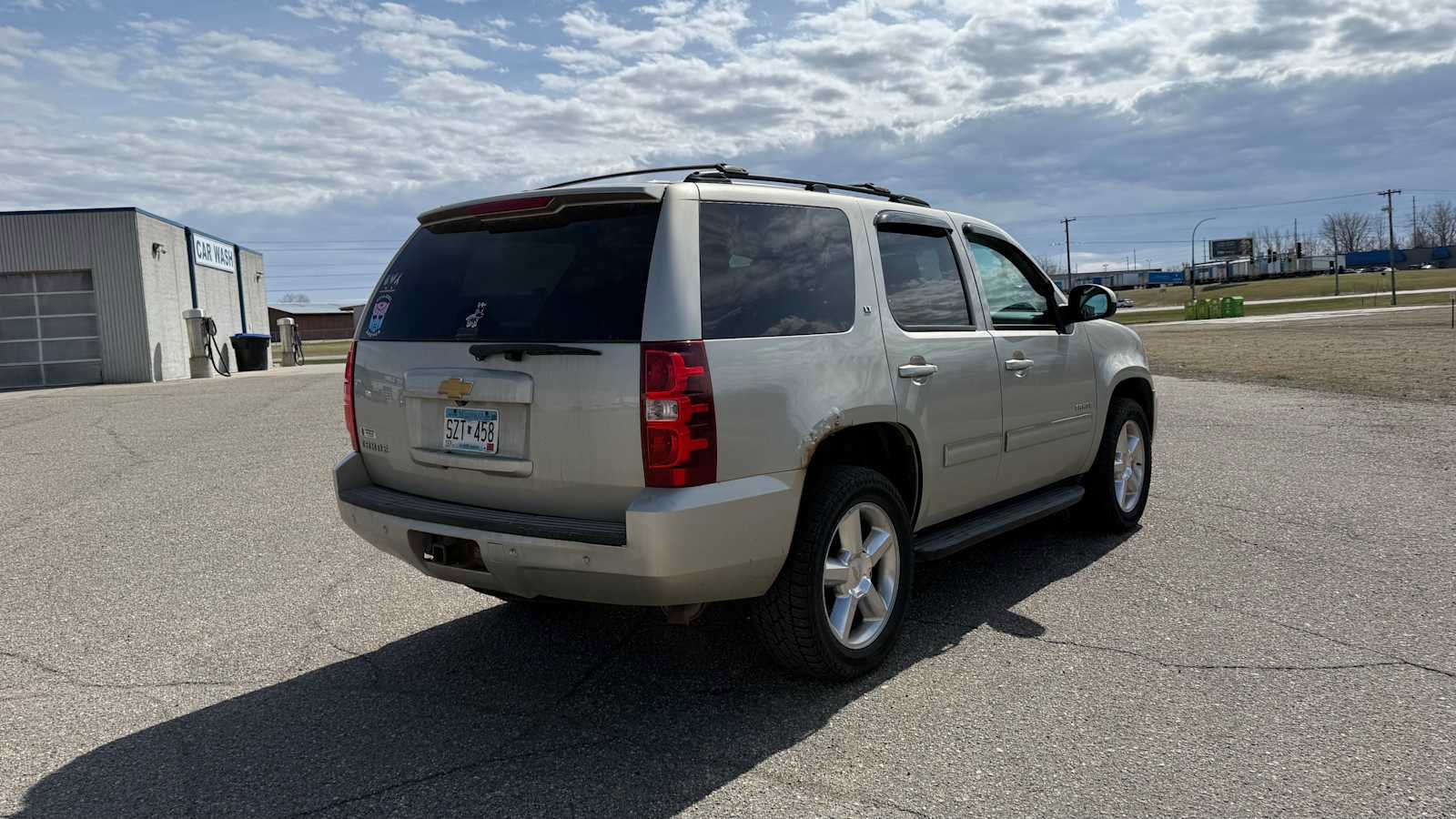 Used 2014 Chevrolet Tahoe LT w/ Luxury Package AWD/4WD image 3