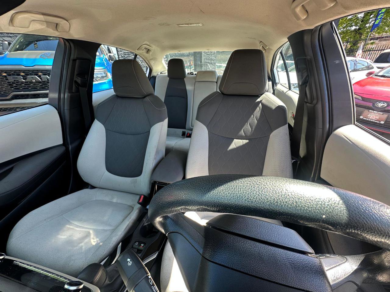Used 2022 Toyota Corolla LE FWD image 23