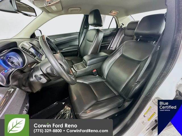 Used 2022 Chrysler 300 Touring L AWD/4WD image 22