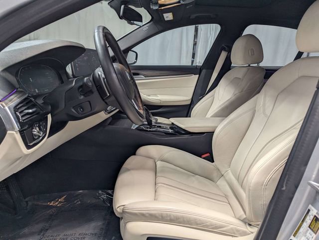 Used 2021 BMW 530i w/ Premium Package RWD image 10