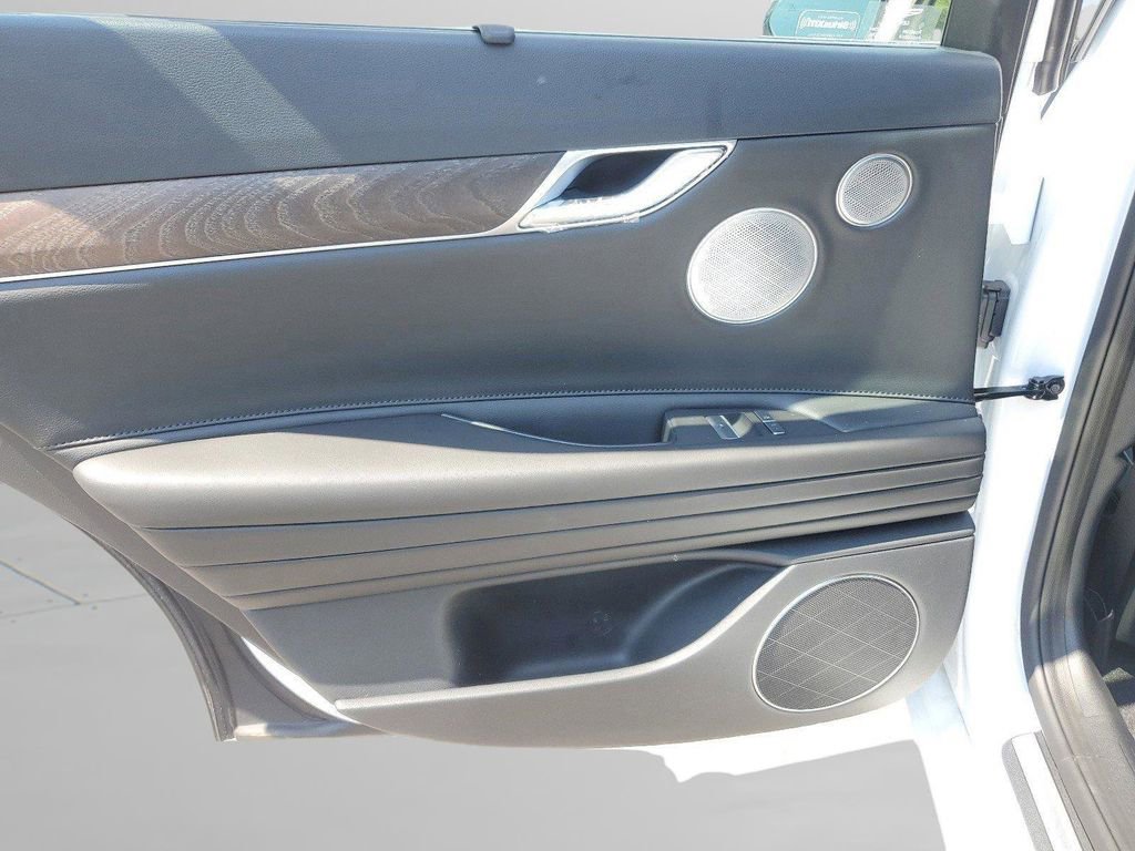 New 2023 Genesis Electrified G80 image 26
