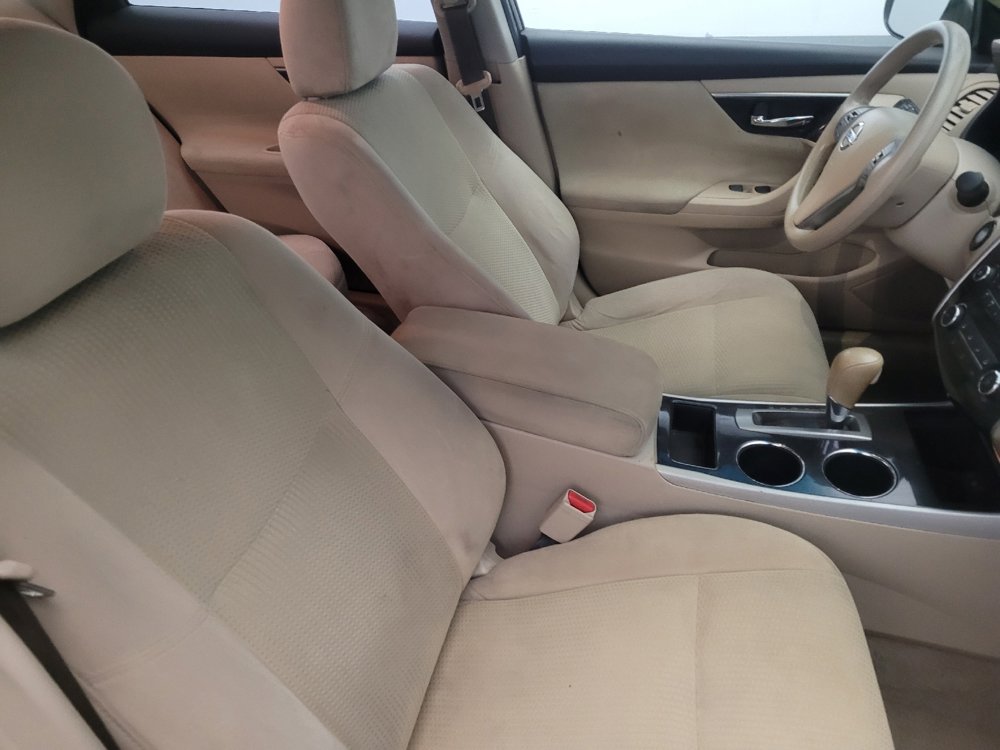 Used 2014 Nissan Altima 2.5 S w/ Display Audio Package image 21