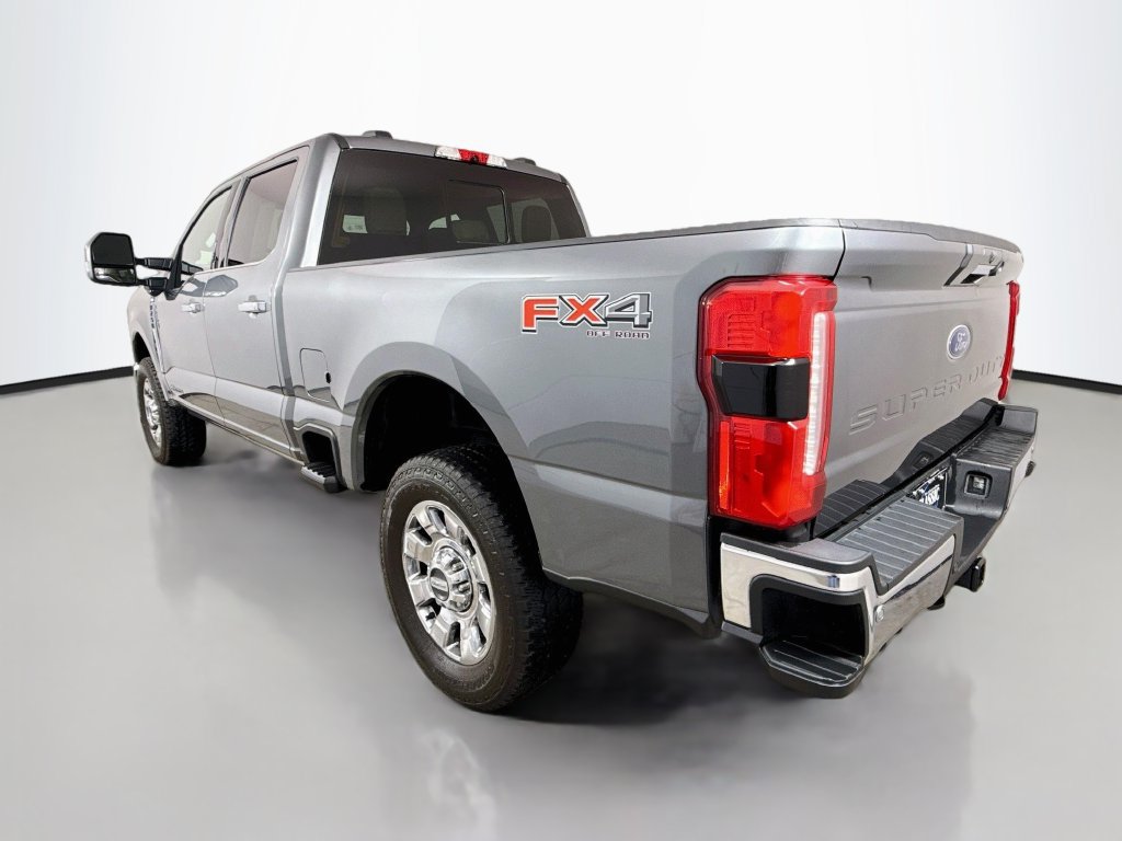 Used 2024 Ford F250 Lariat w/ Chrome Package AWD/4WD image 5
