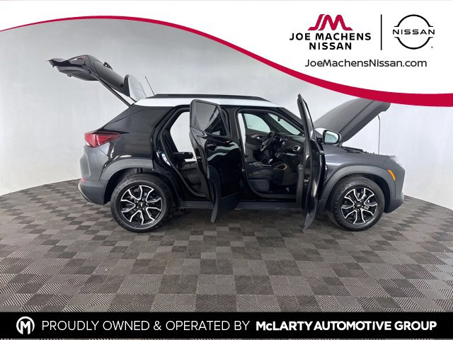 Used 2023 Chevrolet TrailBlazer ACTIV w/ Sun and Liftgate Package image 13