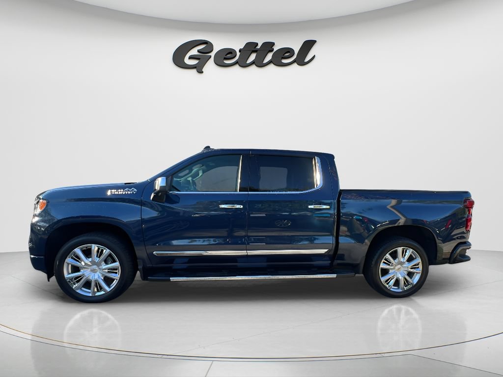 Used 2022 Chevrolet Silverado 1500 High Country w/ High Country Premium Package AWD/4WD image 7