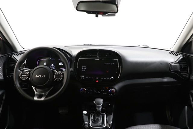 Used 2024 Kia Soul S FWD image 14