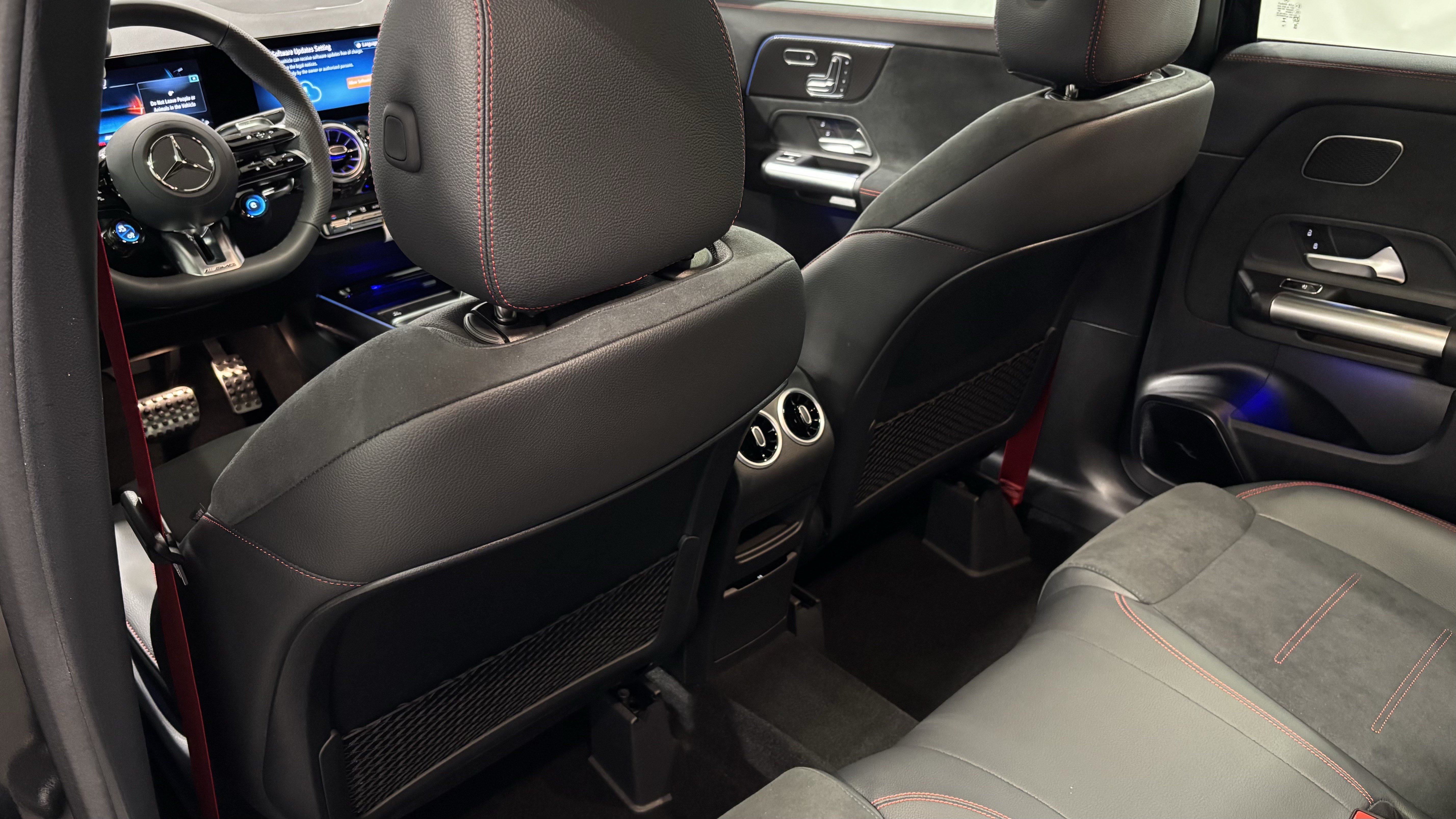 New 2026 Mercedes-Benz GLA 35 AMG 4MATIC image 26