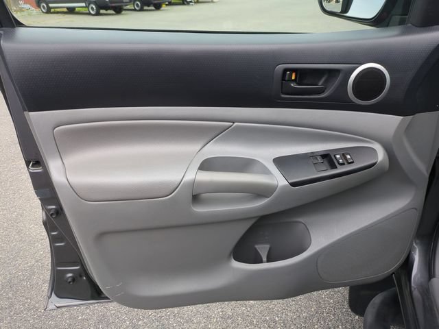 Used 2013 Toyota Tacoma PreRunner w/ SR5 Pkg RWD image 12