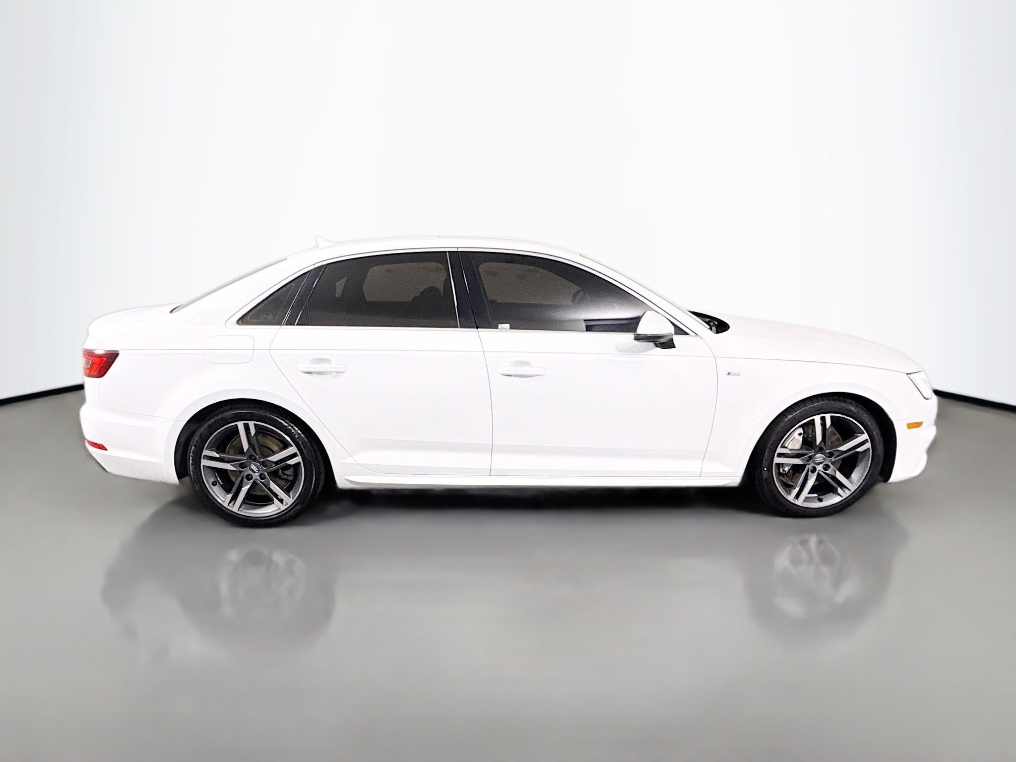 Used 2018 Audi A4 2.0T Prestige image 11