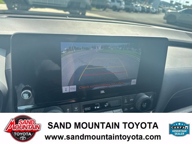 Used 2024 Toyota Grand Highlander FWD image 21