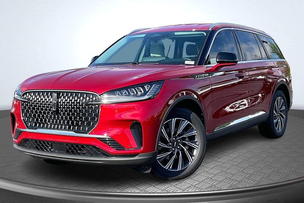 New 2026 Lincoln Aviator AWD image 2