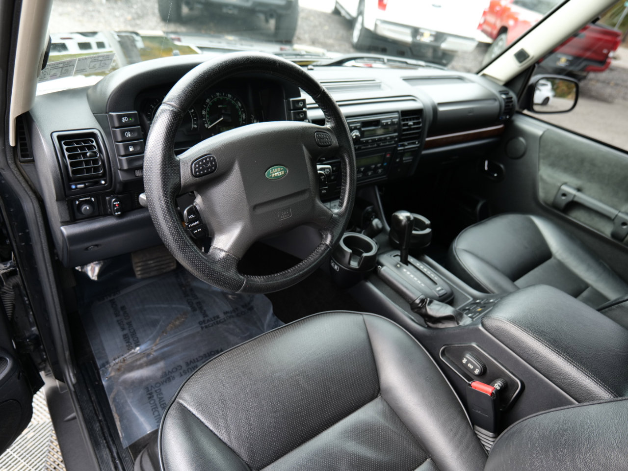 Used 2004 Land Rover Discovery SE image 14