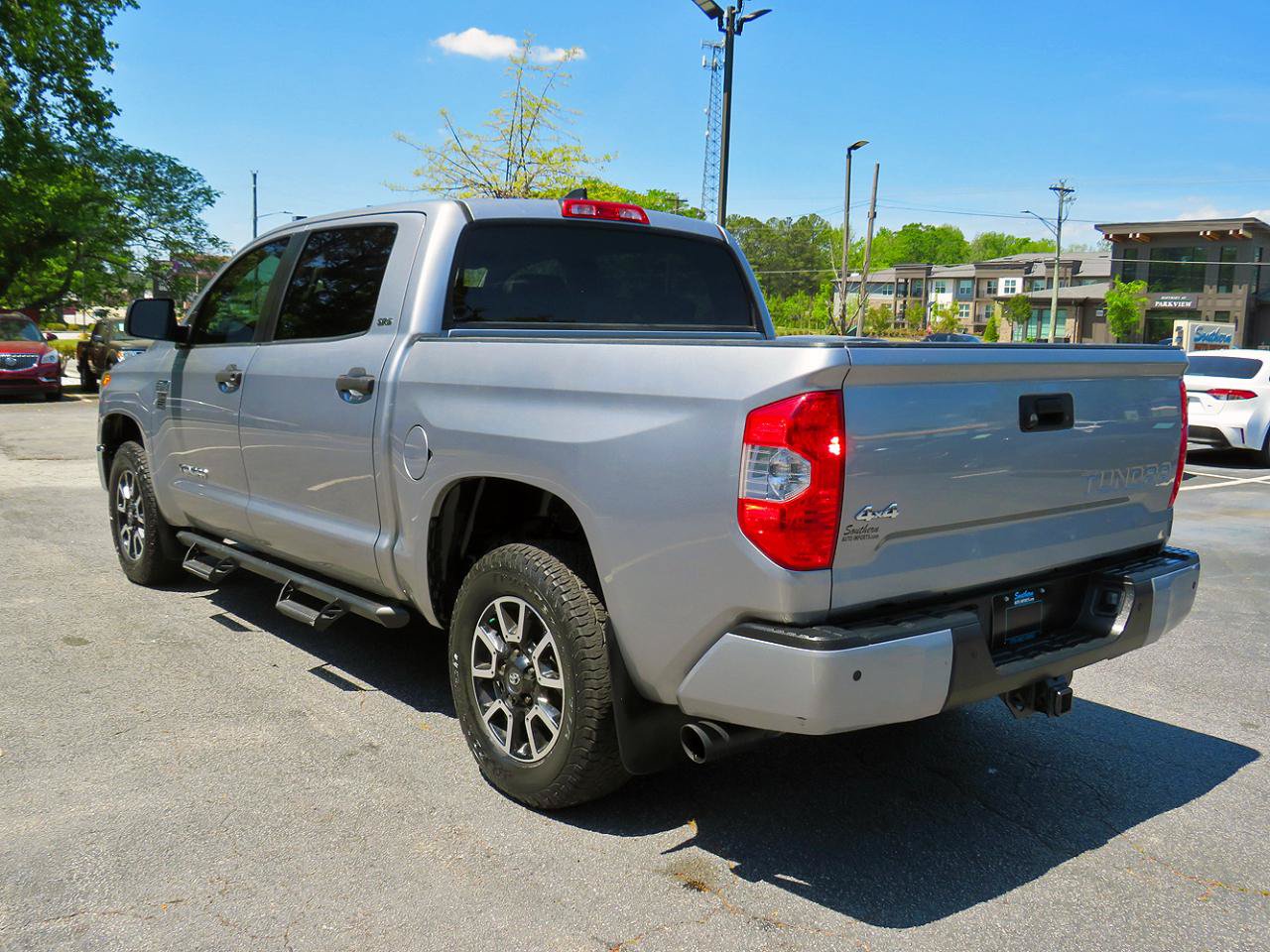 Used 2021 Toyota Tundra SR5 AWD/4WD image 9