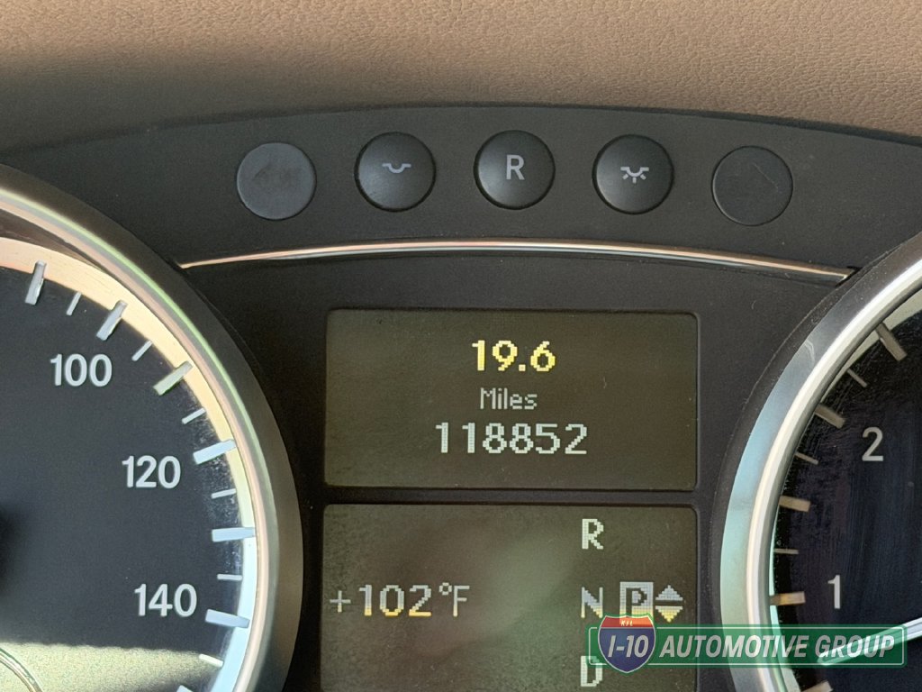 Used 2012 Mercedes-Benz GL 450 4MATIC image 29