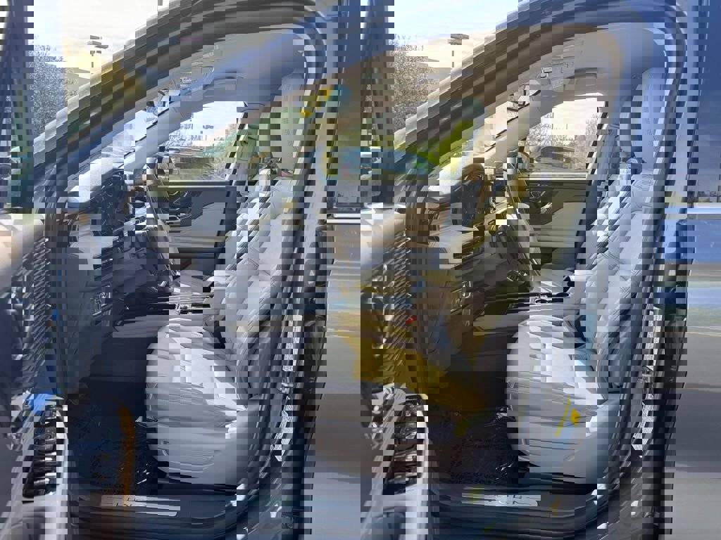 Used 2022 Lincoln Corsair FWD image 22