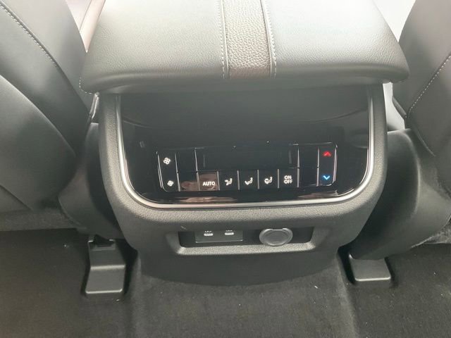 New 2025 Nissan Armada SL AWD/4WD image 16