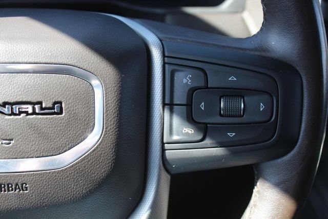 Used 2022 GMC Yukon Denali AWD/4WD image 26