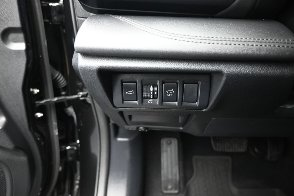 Used 2025 Subaru Outback Wilderness AWD/4WD image 13