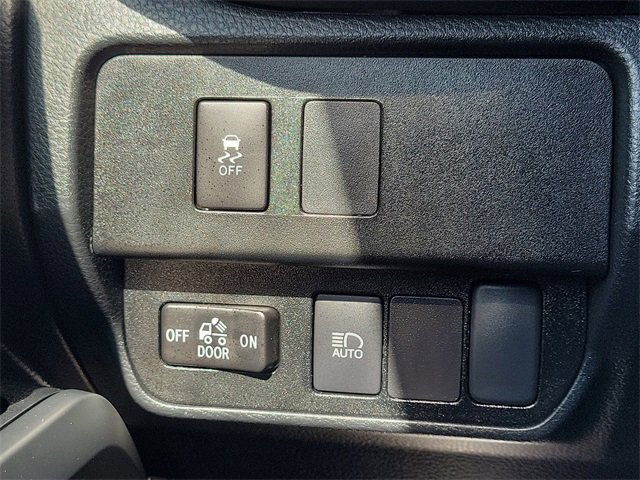 Used 2022 Toyota Tacoma SR image 28