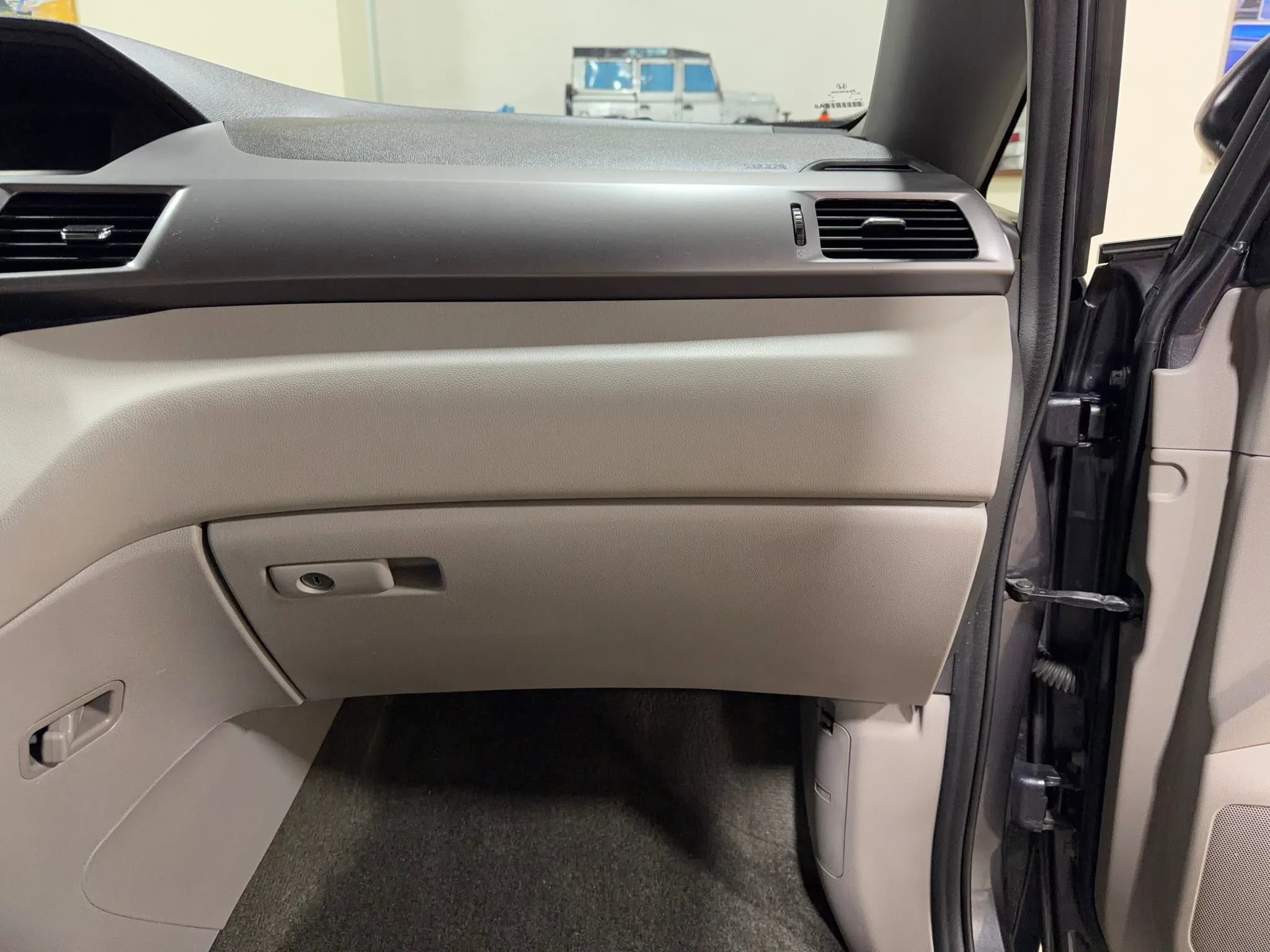 Used 2016 Honda Odyssey LX image 30