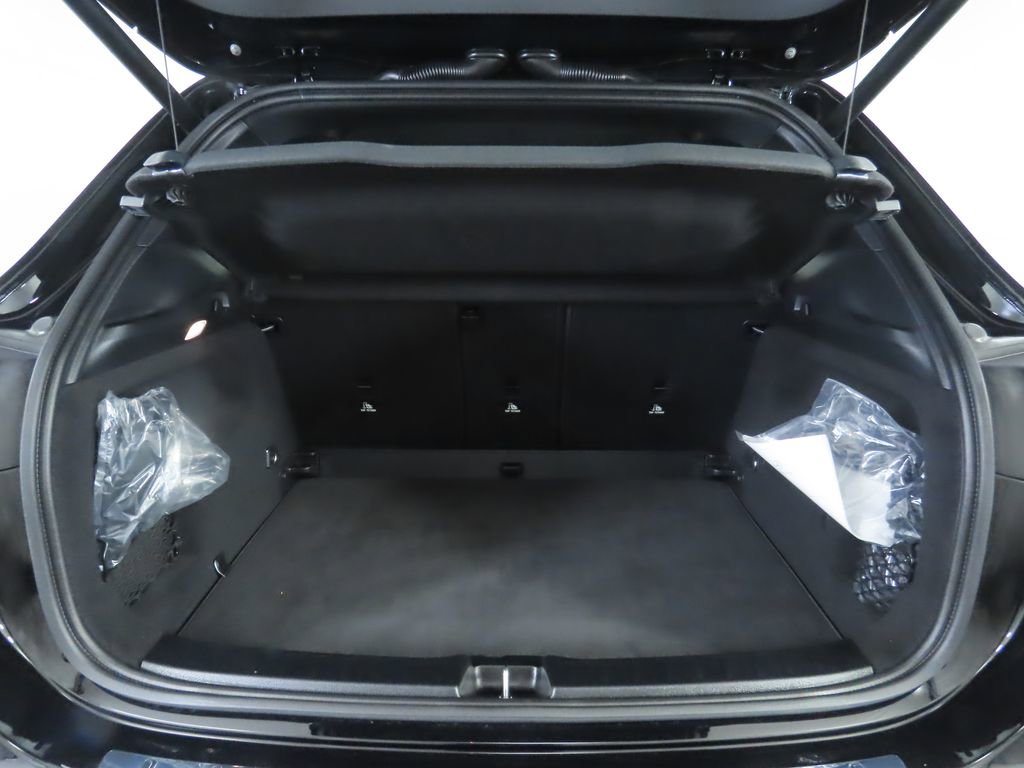 Certified 2025 Mercedes-Benz GLA 250 image 28