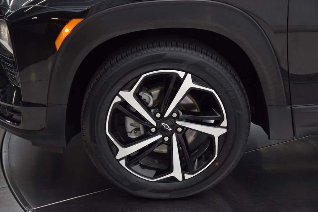 Used 2023 Chevrolet TrailBlazer RS w/ Convenience Package image 12