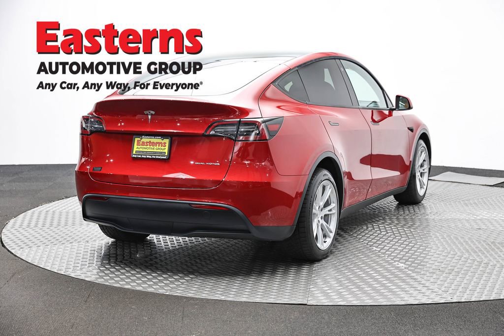 Used 2021 Tesla Model Y Long Range image 5