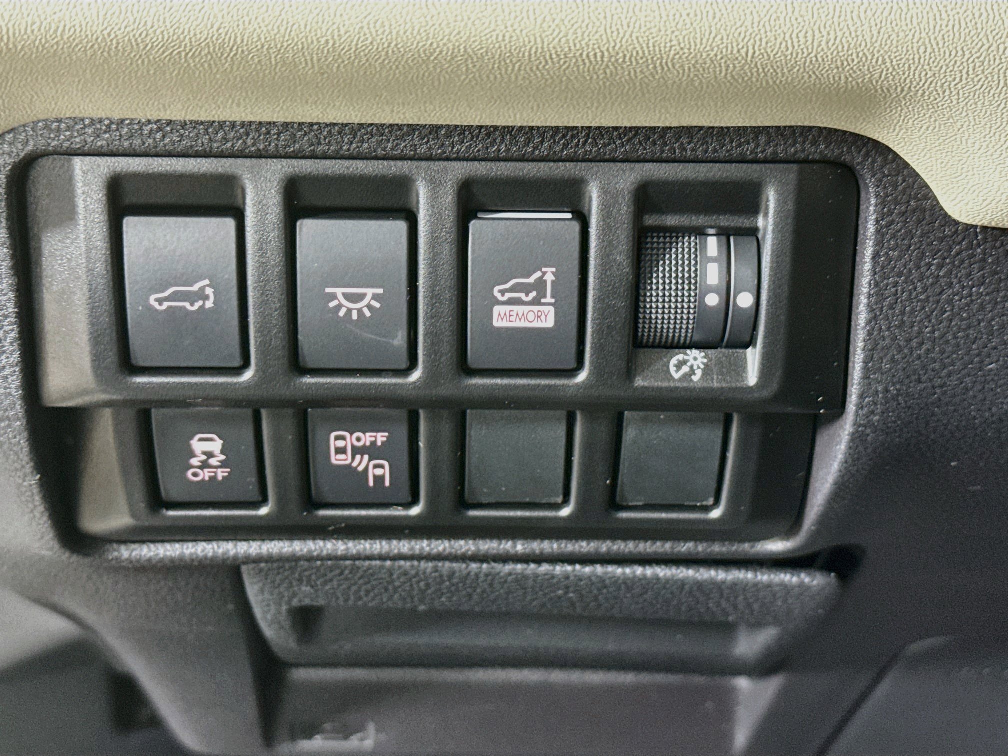 Used 2021 Subaru Ascent Limited w/ Technology Package AWD/4WD image 9