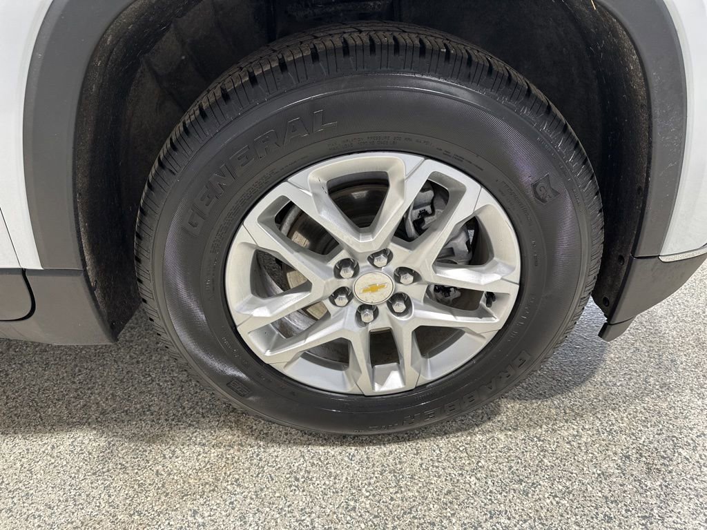 Used 2021 Chevrolet Traverse LT AWD/4WD image 22